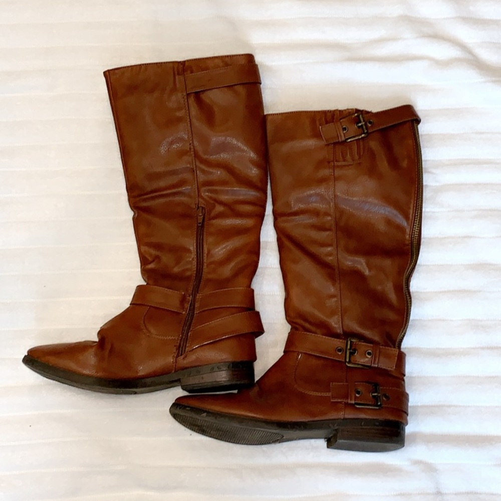 Brown boots!